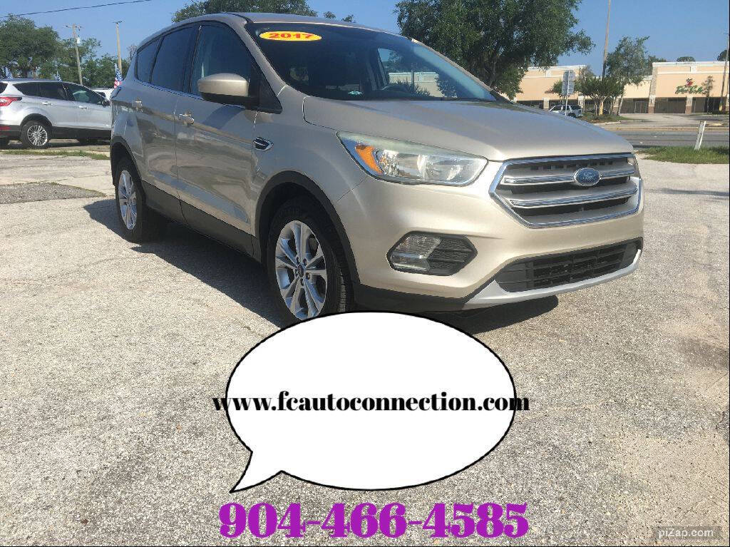 Gold 2017 Ford Escape SE SE 4dr SUV 2