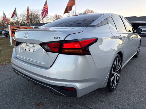 2021 Nissan Altima 2.5 SR