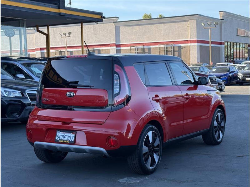 2019 Kia Soul +