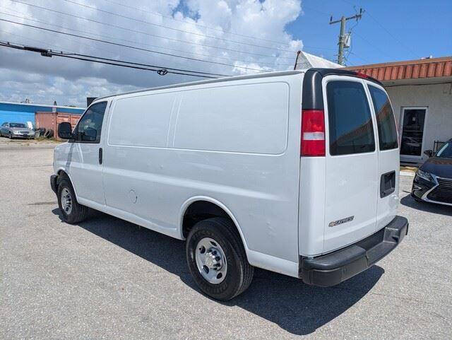 2021 Chevrolet Express 2500