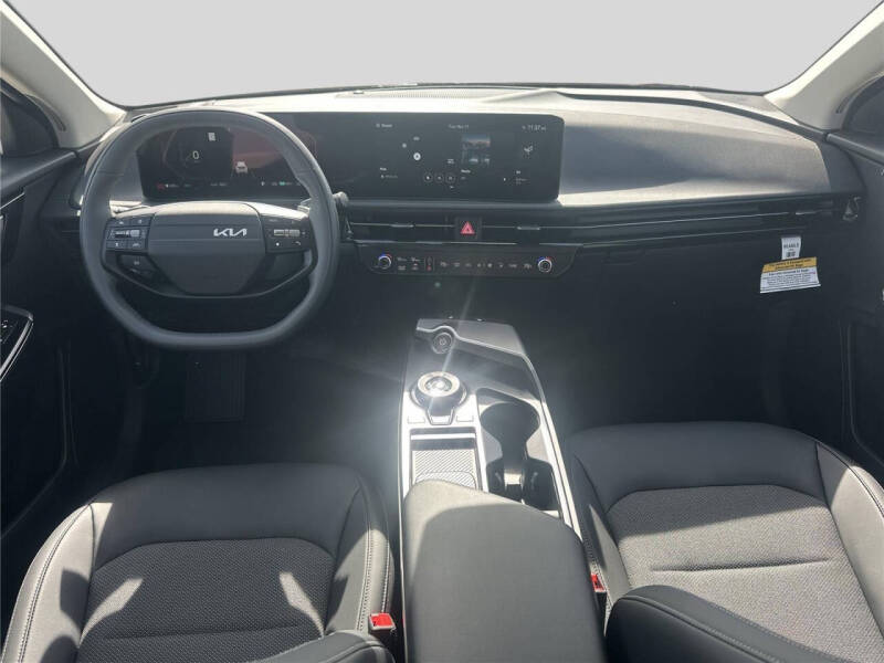 2025 Kia EV6 Light Long Range