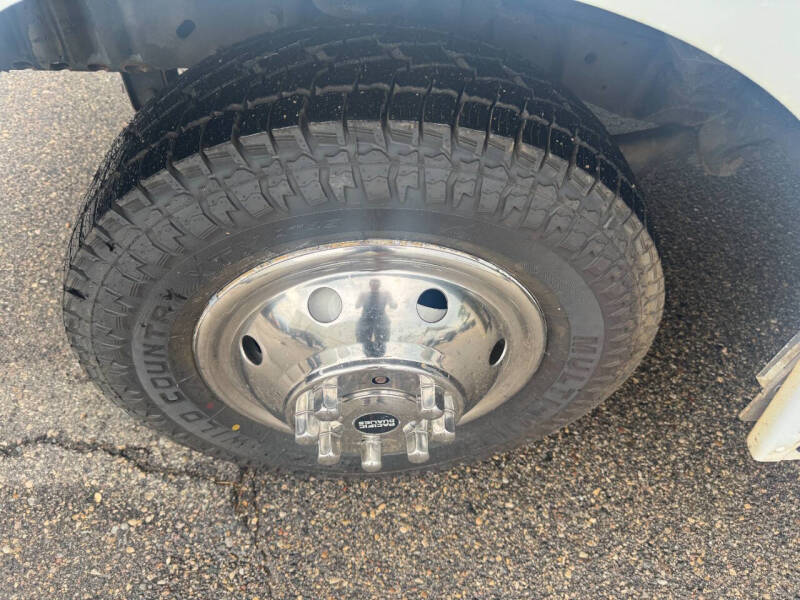 2013 Ford E-Series E-350 SD