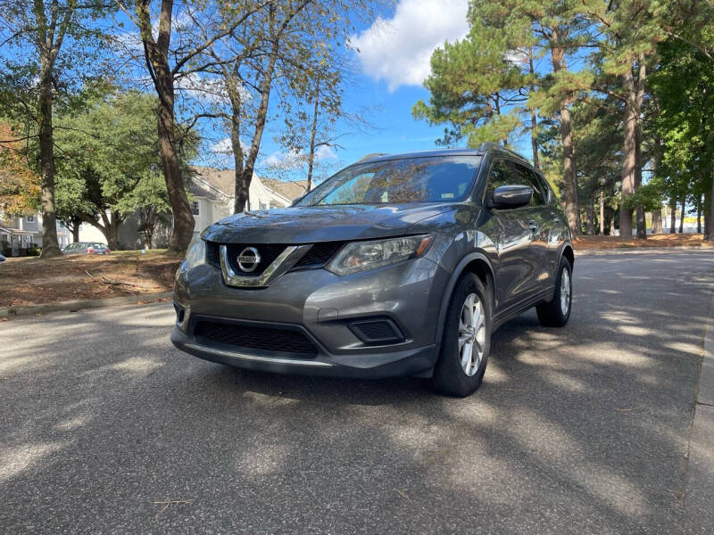 2015 Nissan Rogue SV photo 2