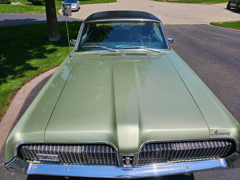 1967 Mercury Cougar XR7