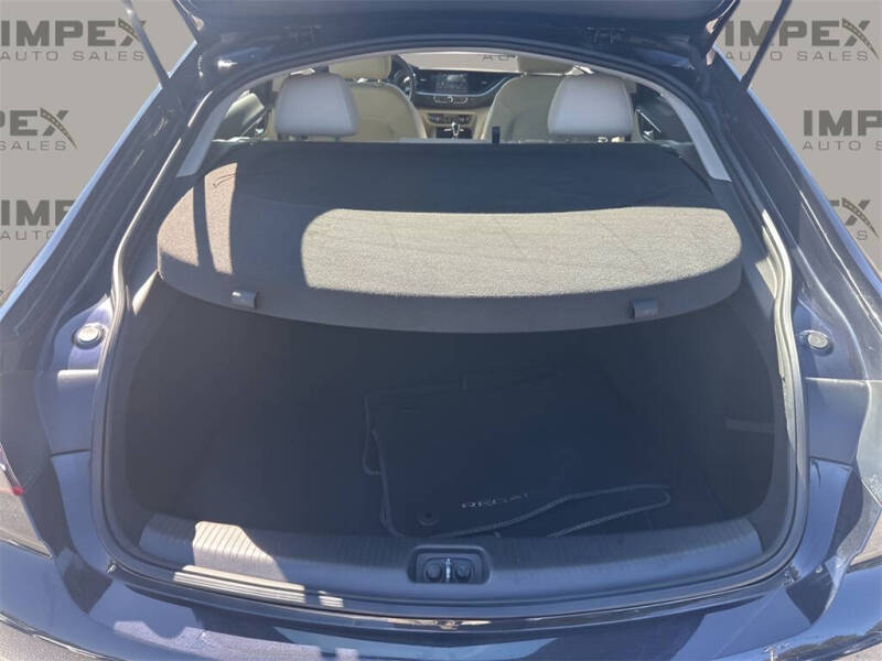 2018 Buick Regal Sportback Essence