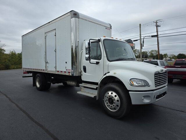 2015 Freightliner M2 106