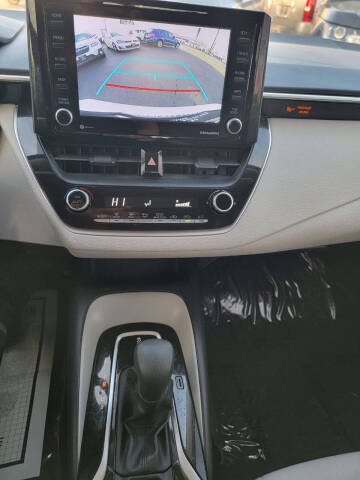 2022 Toyota Corolla LE