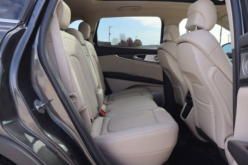 2020 Lincoln Nautilus Reserve