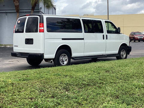 2023 Chevrolet Express LS 3500