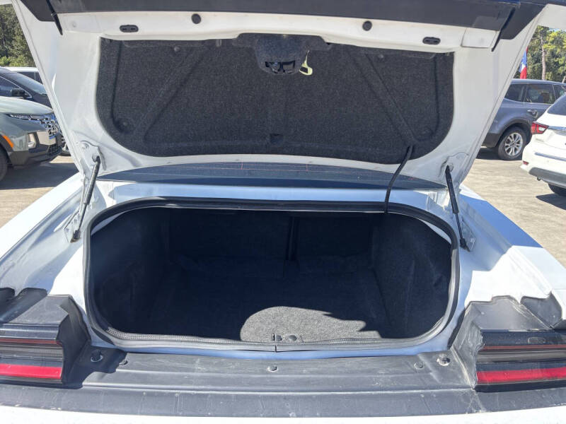 2022 Dodge Challenger SXT