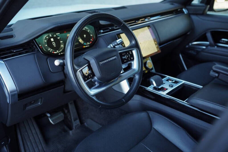 2022 Land Rover Range Rover P400 SE