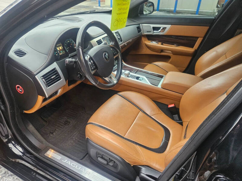 2015 Jaguar XF 3.0 Sport