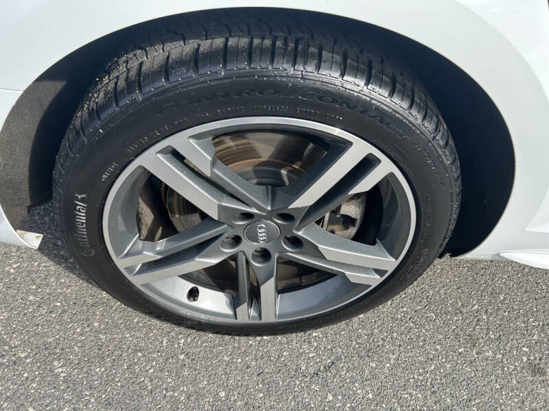 2018 Audi A4 2.0T quattro Premium Plus