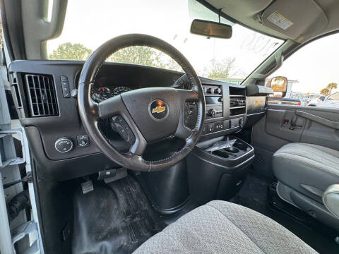 2020 Chevrolet Express 2500