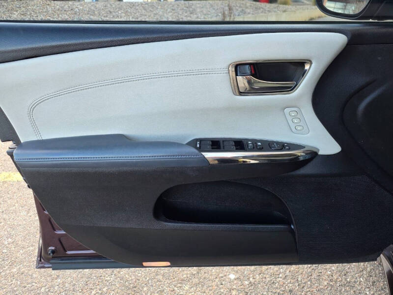 2014 Toyota Avalon Hybrid XLE Premium