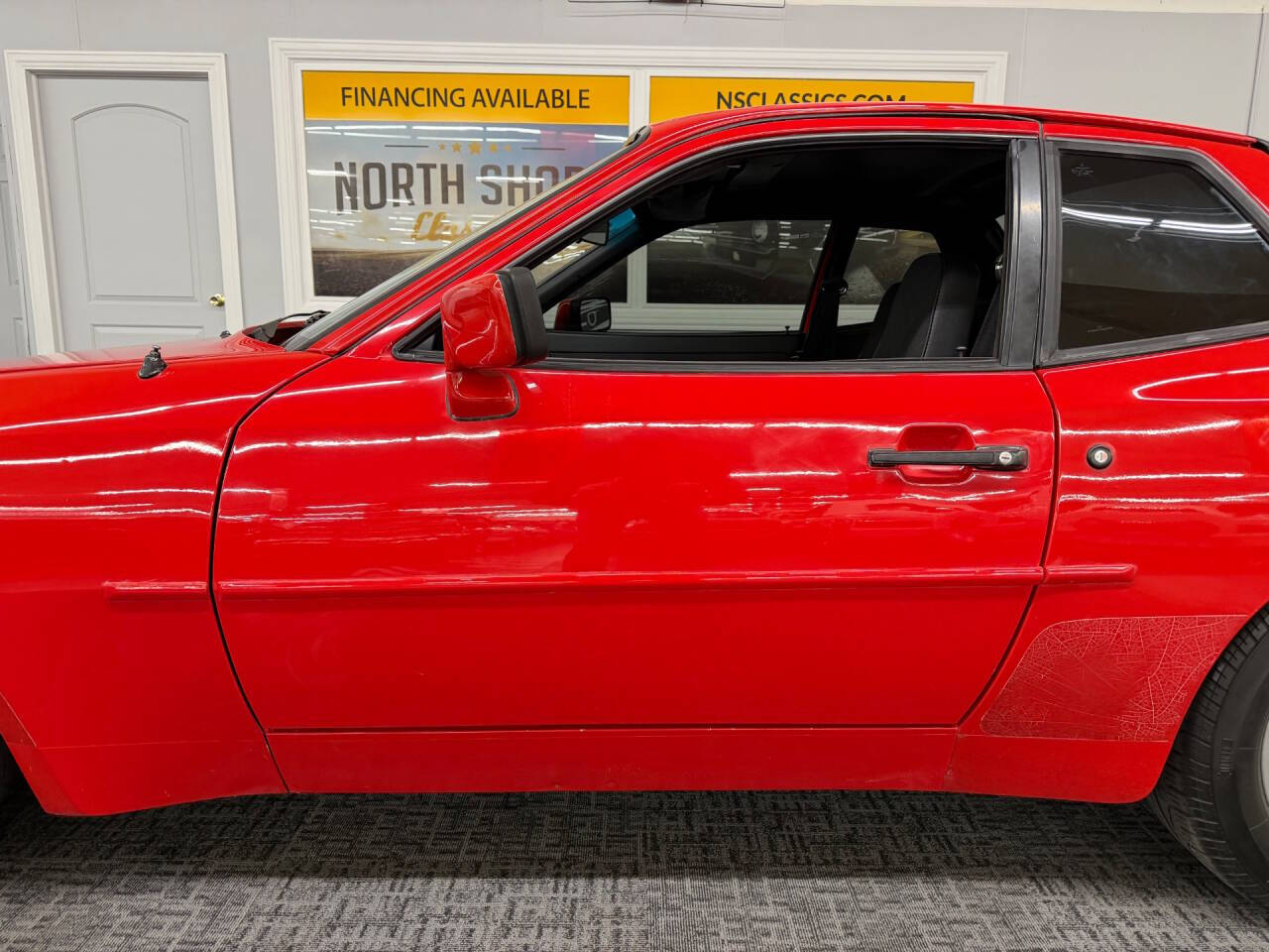 1984 Porsche 944 38