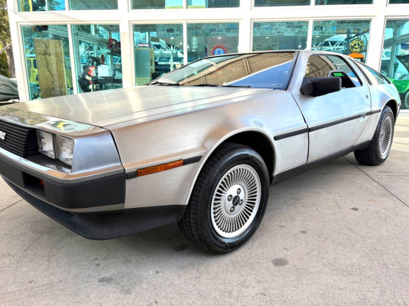 1981 DeLorean DMC-12