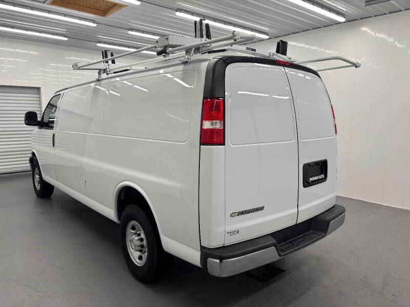 2023 Chevrolet Express 3500