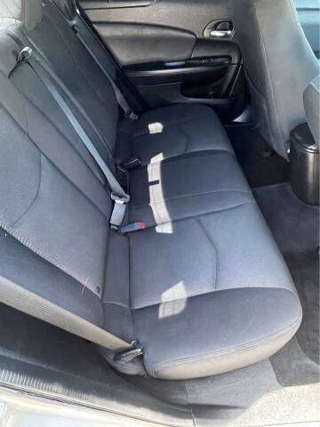 2013 Dodge Avenger SE V6