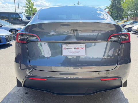 2024 Tesla Model Y Long Range