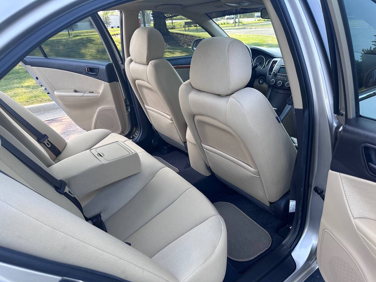 2009 Hyundai SONATA for sale at Genuine Motors in Schaumburg, IL