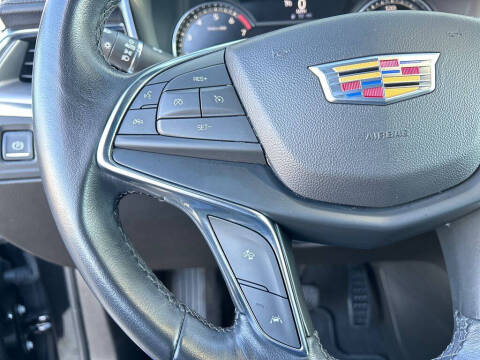 2023 Cadillac XT5 Luxury