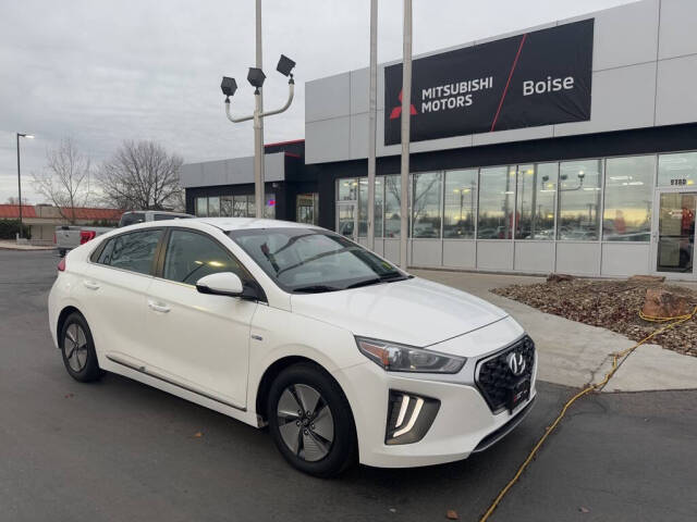 2020 Hyundai IONIQ Hybrid for sale at Axio Auto Boise in Boise, ID