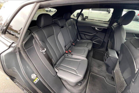 2020 Audi Q8 quattro Premium Plus 55 TFSI