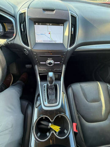 2018 Ford Edge Titanium