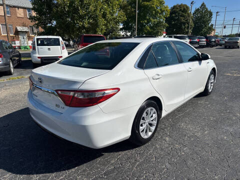 2015 Toyota Camry Hybrid LE