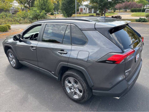 2025 Toyota RAV4 Hybrid XLE