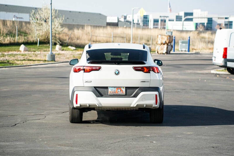 2025 BMW X2 xDrive28i