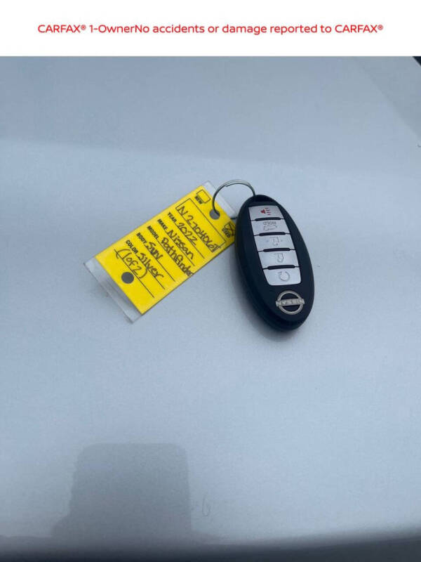 2022 Nissan Pathfinder Platinum