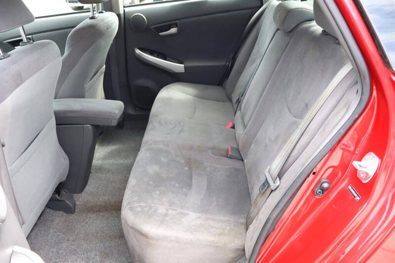 2010 Toyota Prius III