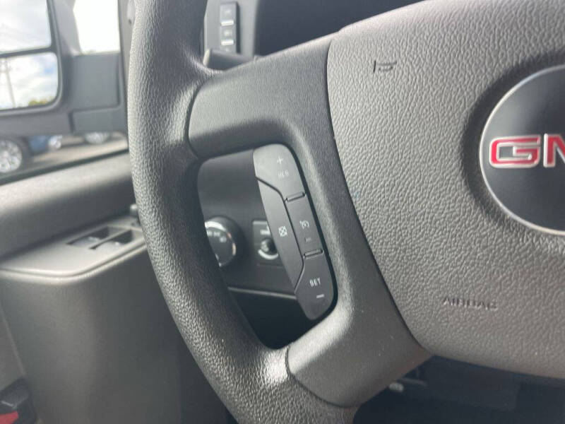 2023 GMC Savana 2500