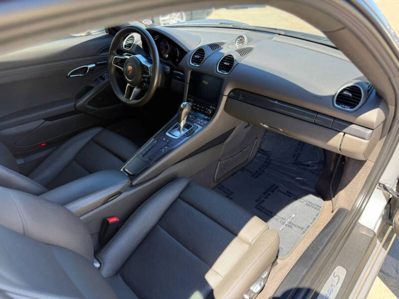 2017 Porsche 718 Cayman S
