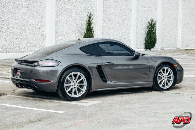 2019 Porsche 718 Cayman