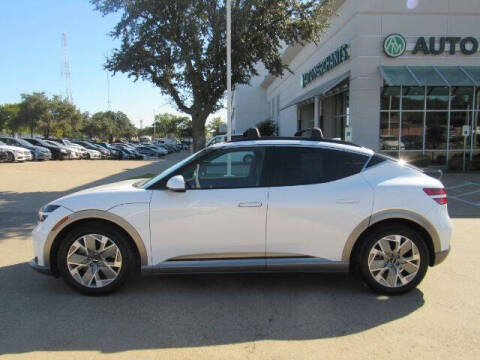 2024 Genesis GV60 Standard