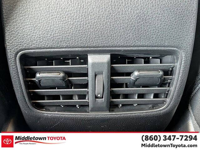 2023 Toyota Corolla Cross XLE