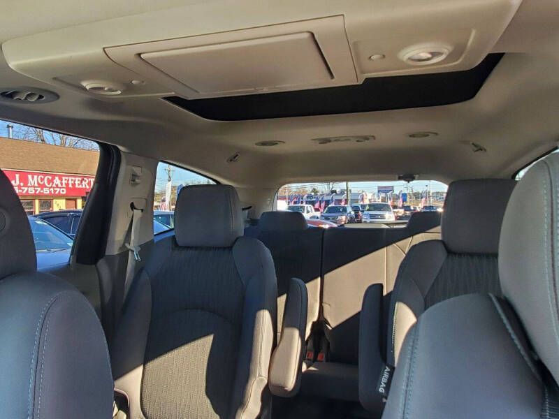 2016 Chevrolet Traverse LT