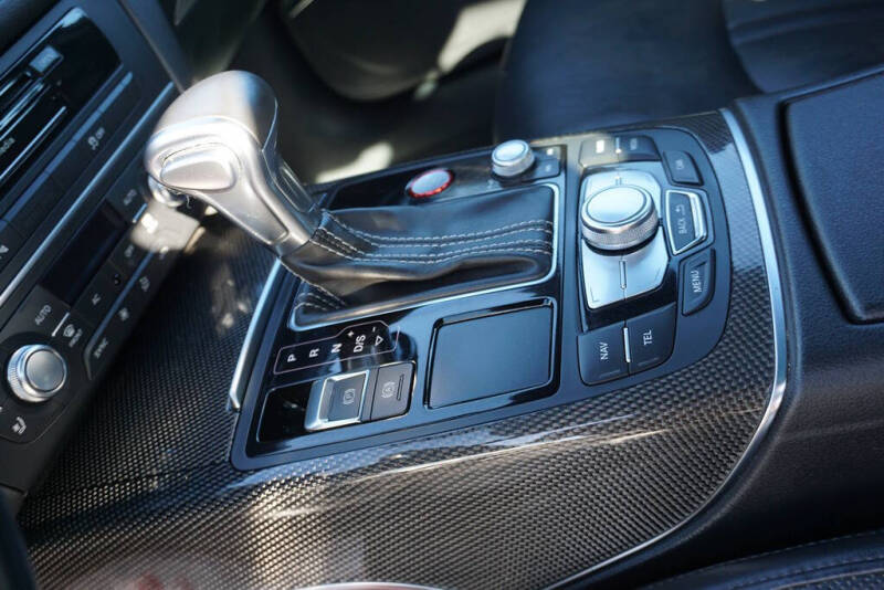 2013 Audi S6 4.0T quattro Prestige