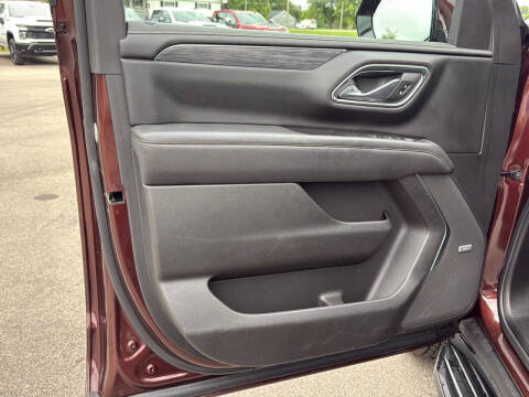 2023 GMC Yukon XL SLT