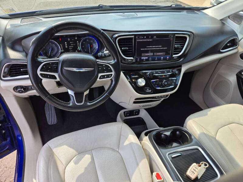 2021 Chrysler Pacifica Touring L
