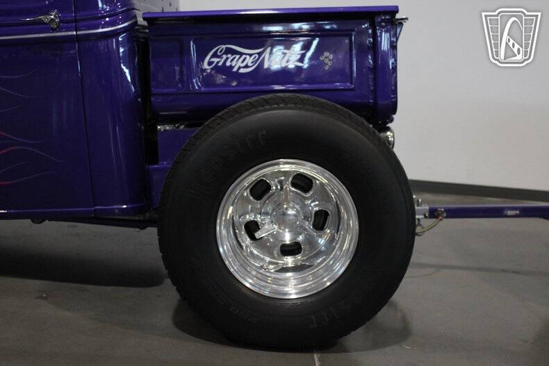 1933 Ford F-100