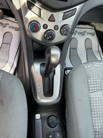 2016 Chevrolet Sonic LS Auto