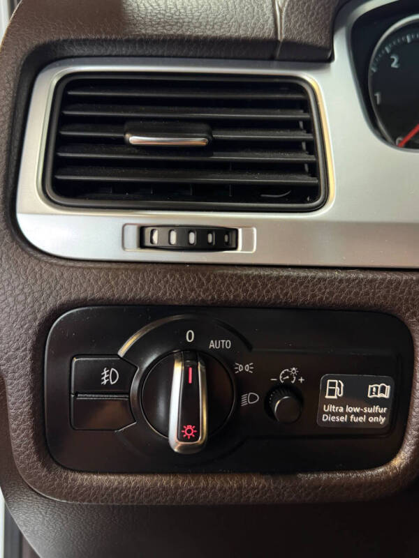 2012 Volkswagen Touareg