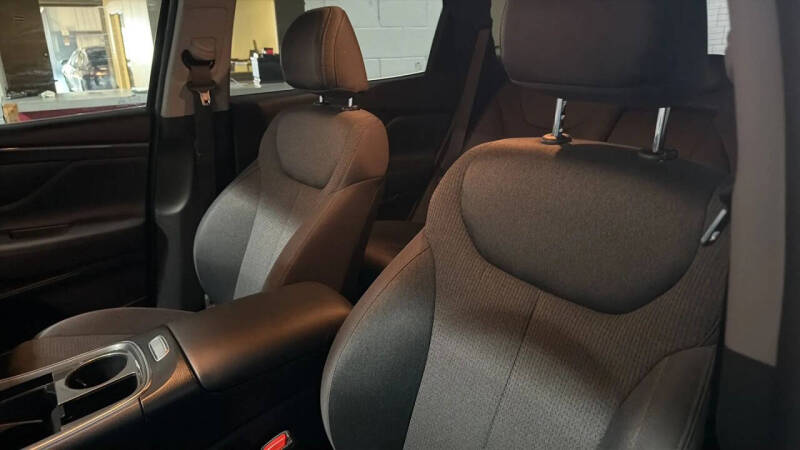 2023 Hyundai Santa Fe SE