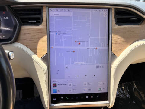 2019 Tesla Model X Standard Range