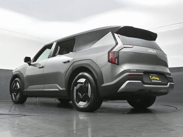 2024 Kia EV9 Light Long Range