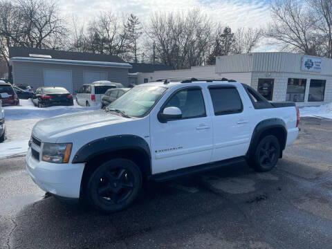 2007 Chevrolet Avalanche for sale at Back N Motion LLC in Anoka MN